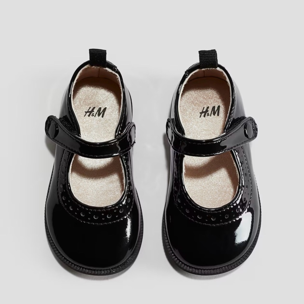 H&M Glossy Black Patent Mary Jane Shoes for Kids